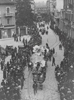 Carri allegorici durante la sfilata del carnevale di Varese. Veduta panoramica (piazza XX settembre) - anno 1936
